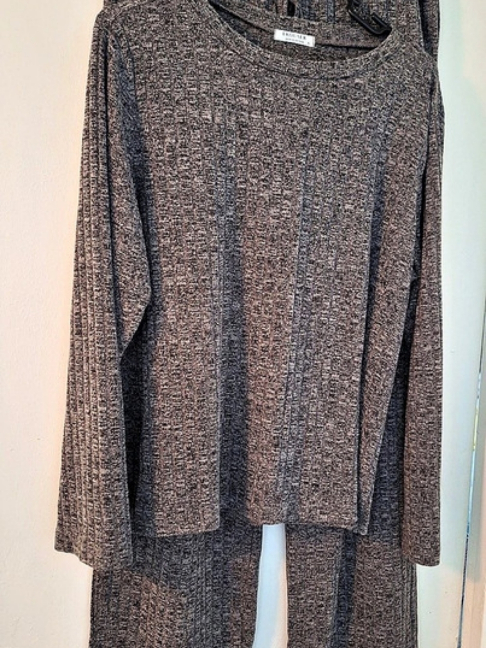 EKOUAER Ribbed Knit Long Sleeve 2-Piece Lounge Set in Gray & Black. Size XL